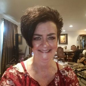 Meet your Posher, Pamela